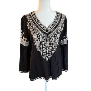 Chelsea & Theodore Black Embroidered Blouse Size Small